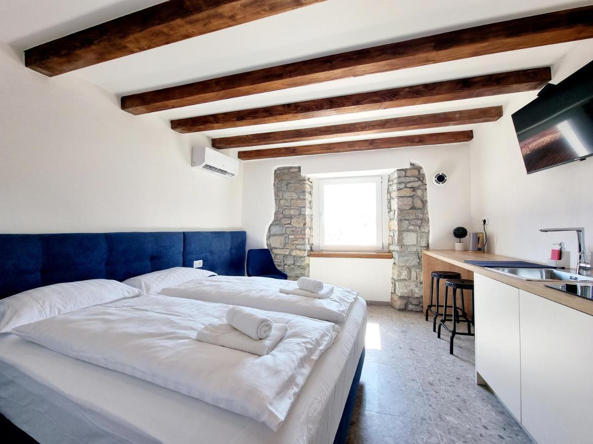 Akvatour Apartments Piran Bagian luar foto