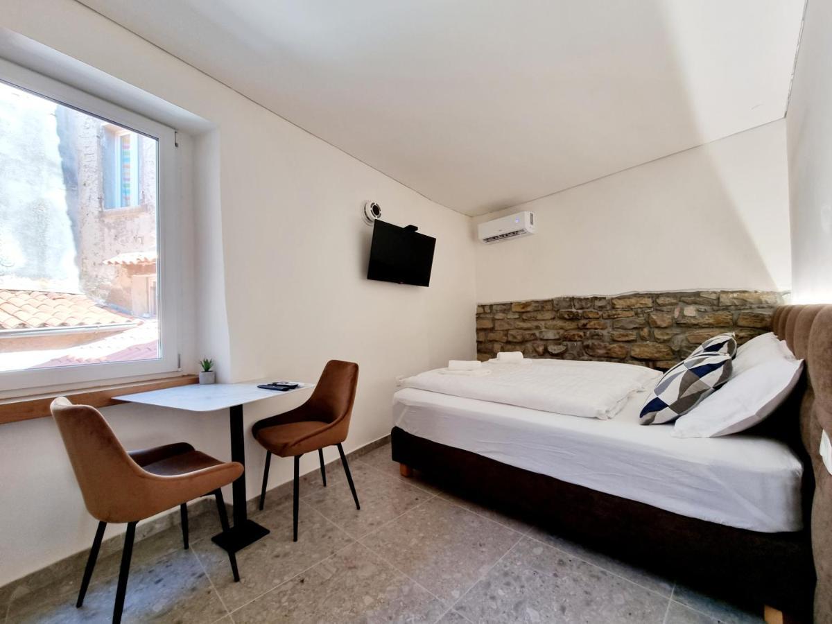 Akvatour Apartments Piran Bagian luar foto