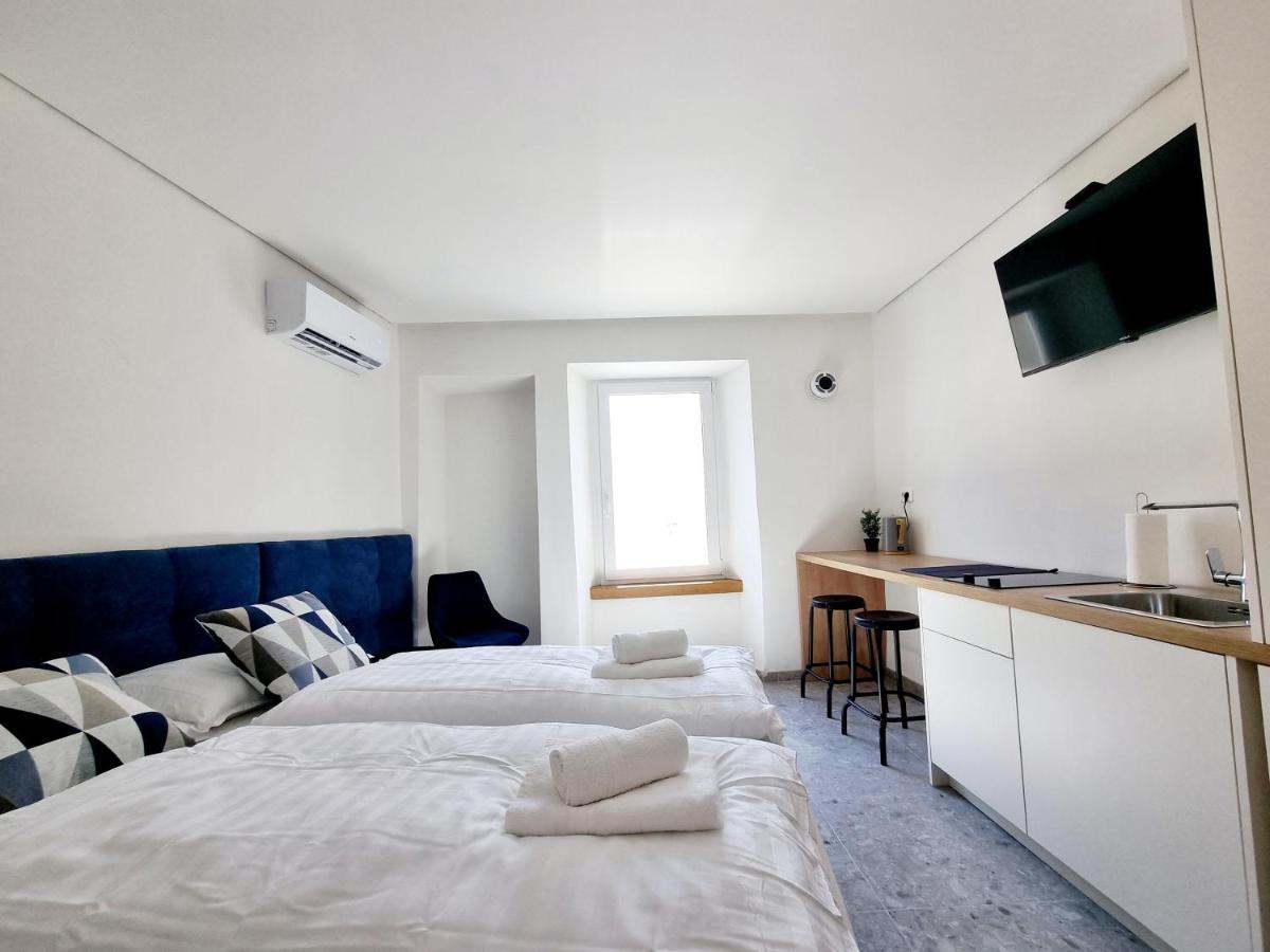Akvatour Apartments Piran Bagian luar foto