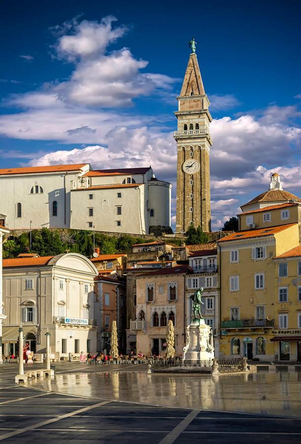 Akvatour Apartments Piran Bagian luar foto