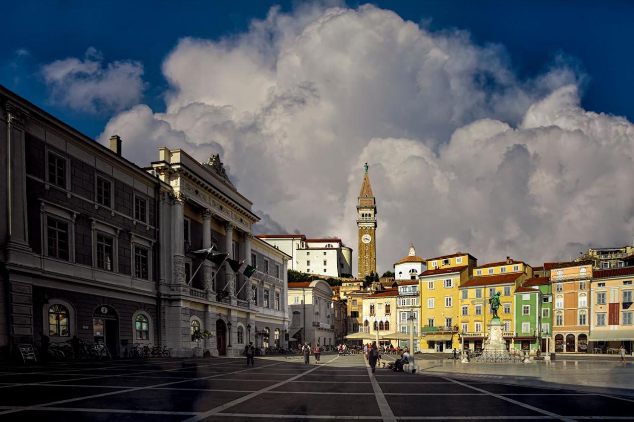 Akvatour Apartments Piran Bagian luar foto