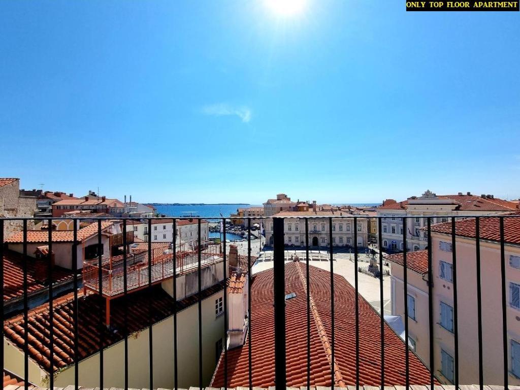 Akvatour Apartments Piran Bagian luar foto